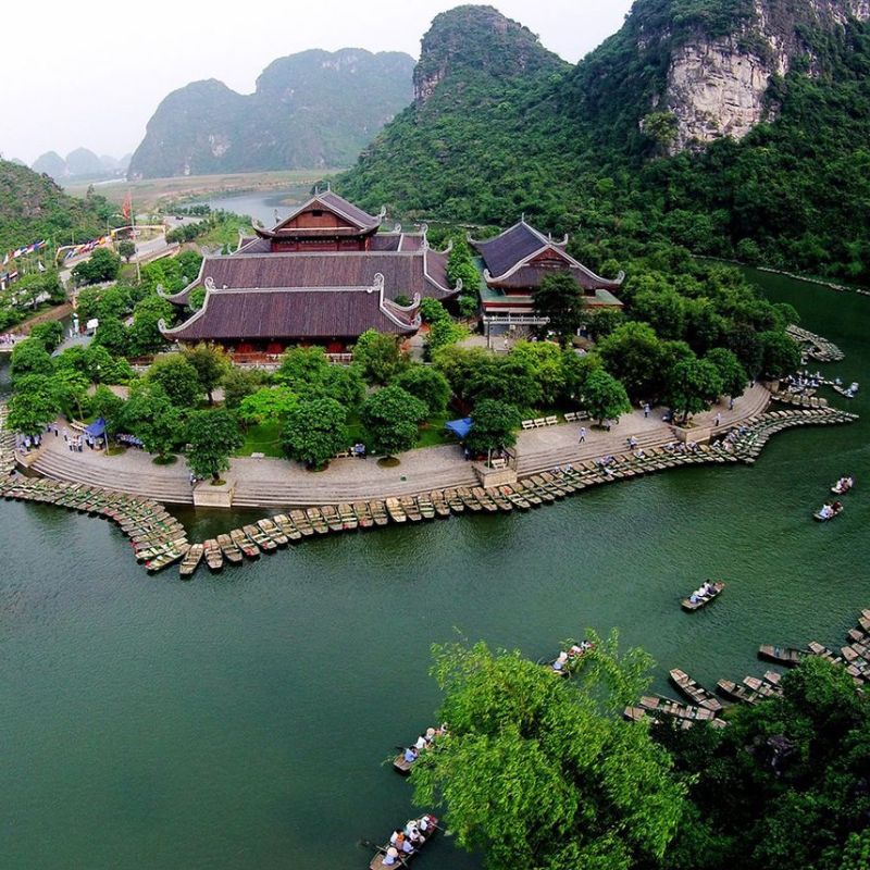 Ninh Binh limestone peaks and paddies