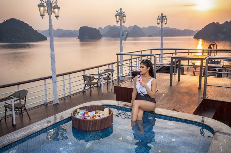DTL13 - Luxury Ha Long Cruise 4D3N